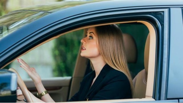 明明很認(rèn)真的做保養(yǎng)，可汽車車窗玻璃還是有吱吱聲？